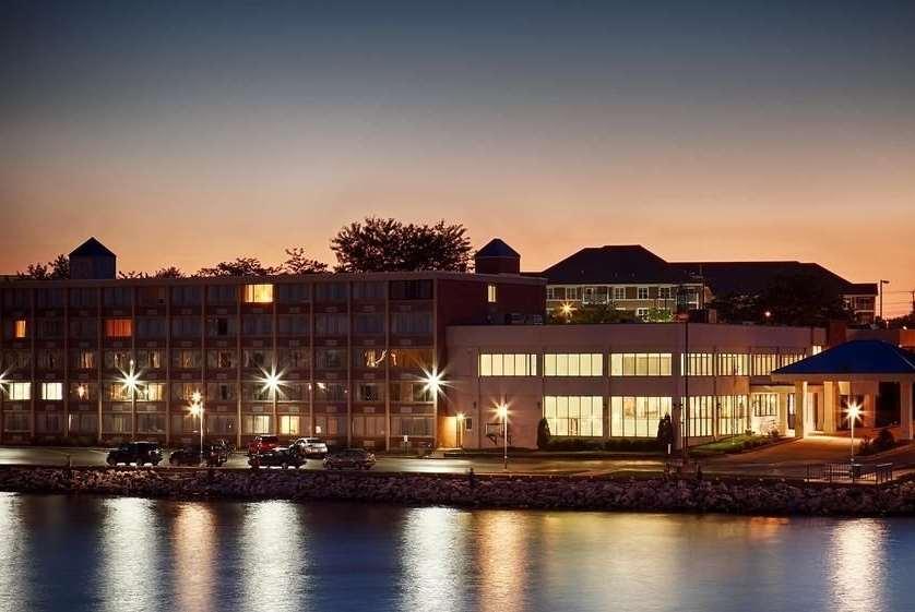 Wyndham Garden Kenosha Harborside Otel Dış mekan fotoğraf