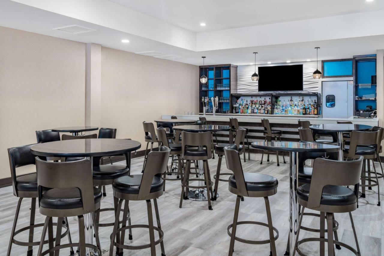 Wyndham Garden Kenosha Harborside Otel Dış mekan fotoğraf