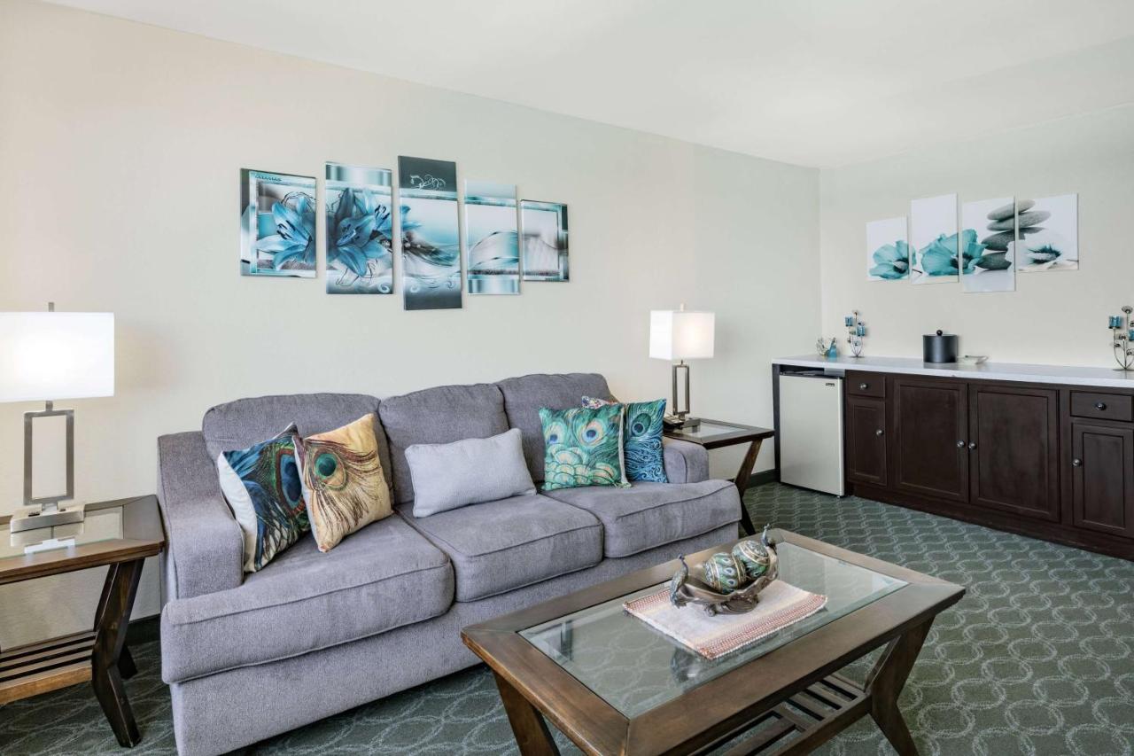 Wyndham Garden Kenosha Harborside Otel Dış mekan fotoğraf