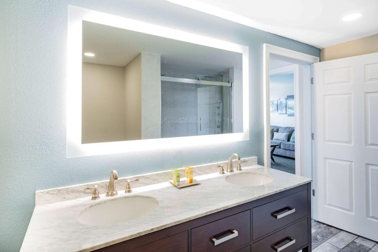 Wyndham Garden Kenosha Harborside Otel Dış mekan fotoğraf