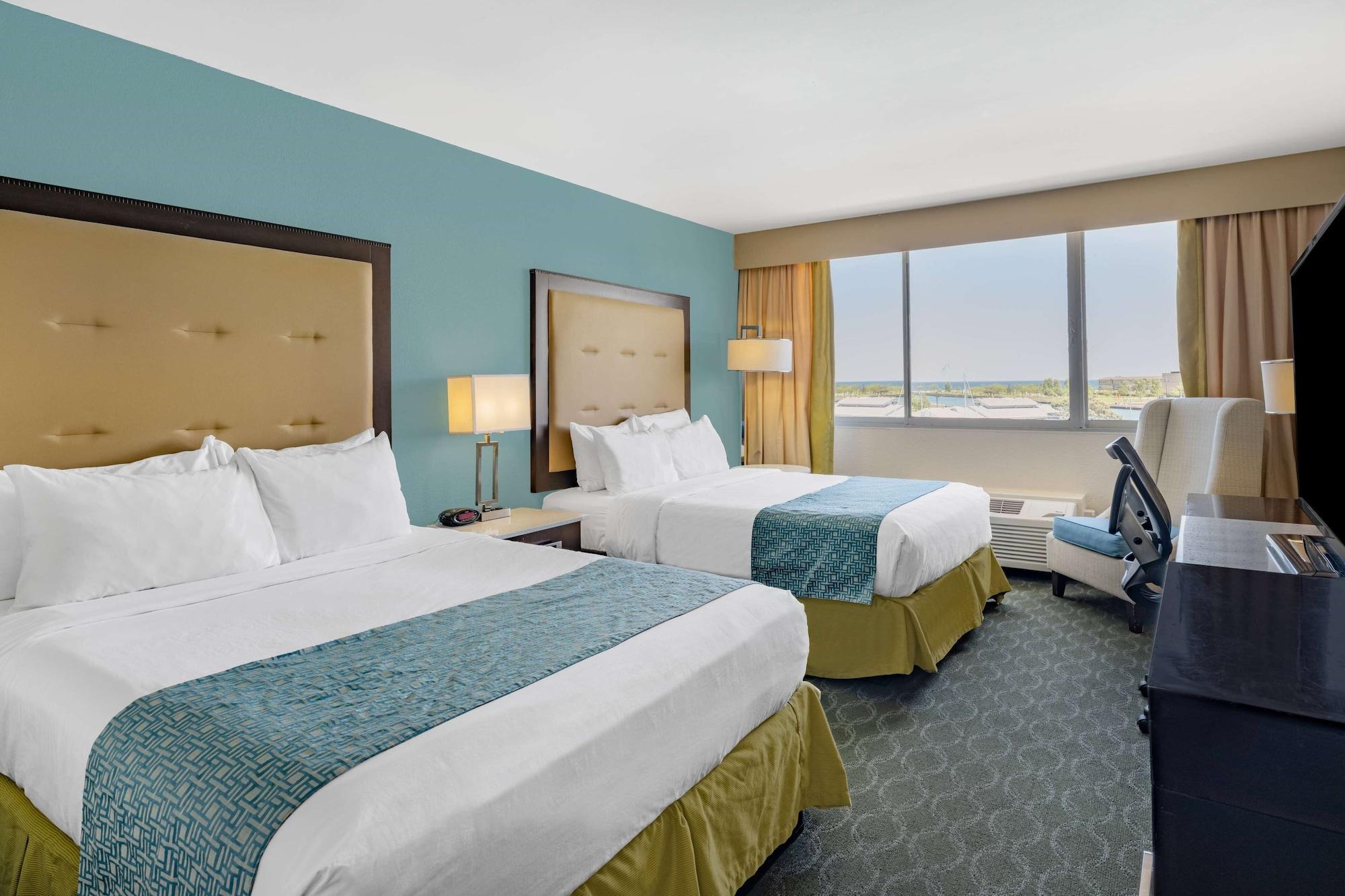 Wyndham Garden Kenosha Harborside Otel Dış mekan fotoğraf