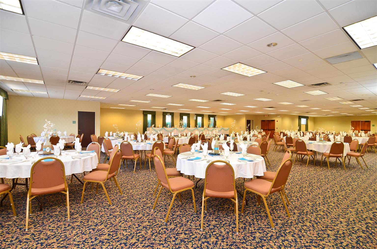 Wyndham Garden Kenosha Harborside Otel Restoran fotoğraf