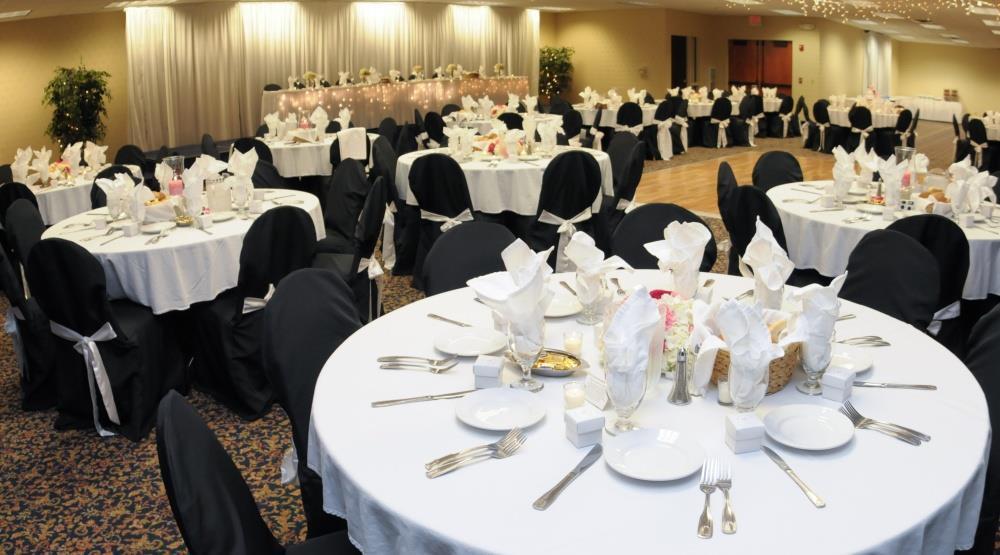 Wyndham Garden Kenosha Harborside Otel Restoran fotoğraf