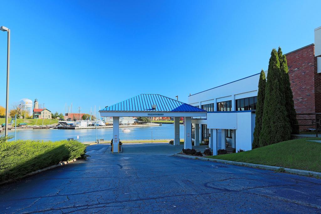 Wyndham Garden Kenosha Harborside Otel Dış mekan fotoğraf