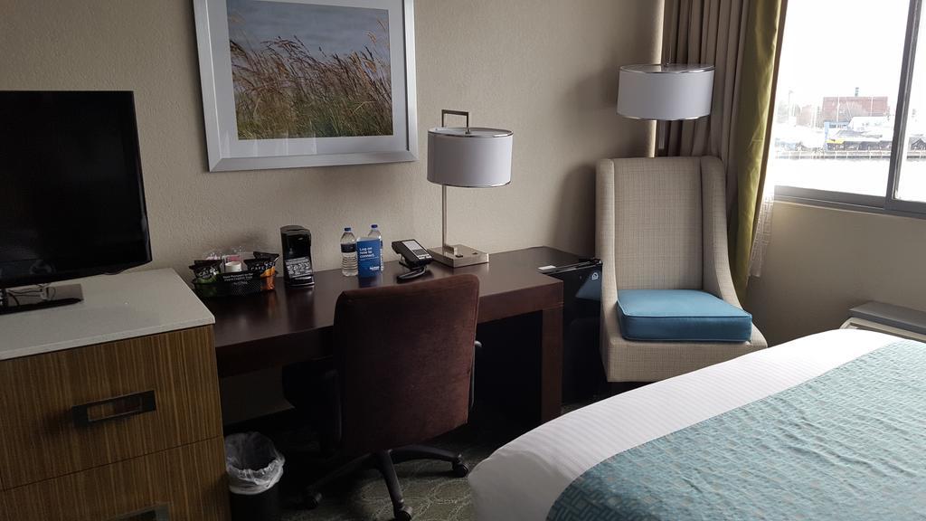 Wyndham Garden Kenosha Harborside Otel Dış mekan fotoğraf