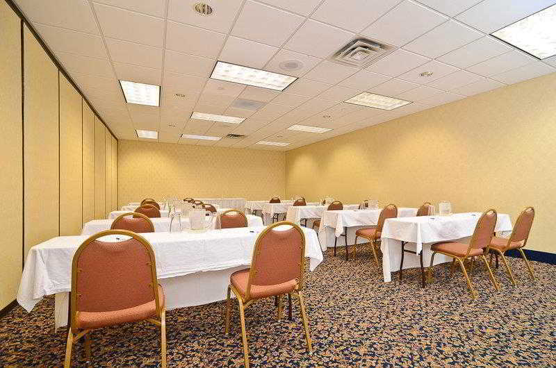 Wyndham Garden Kenosha Harborside Otel Dış mekan fotoğraf